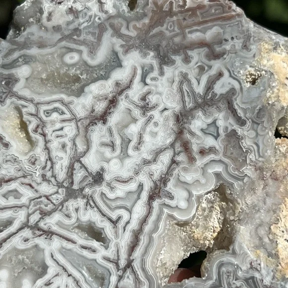 Mexican lace (1) agate slab with stand | crystal - Picture 8 of 14